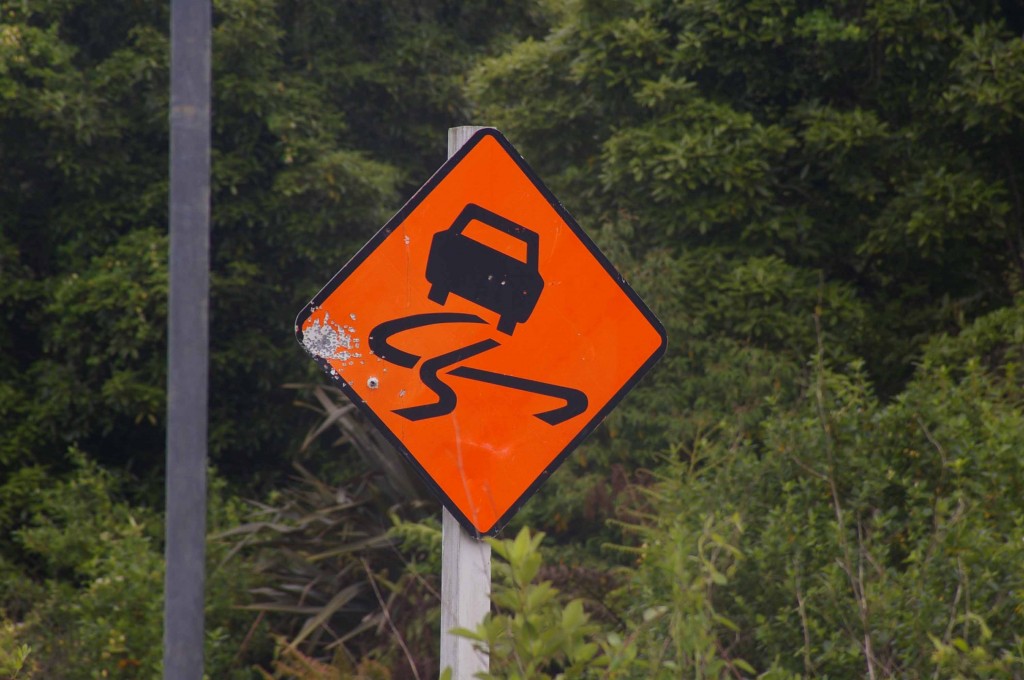 things-you-can-learn-from-new-zealand-road-signs